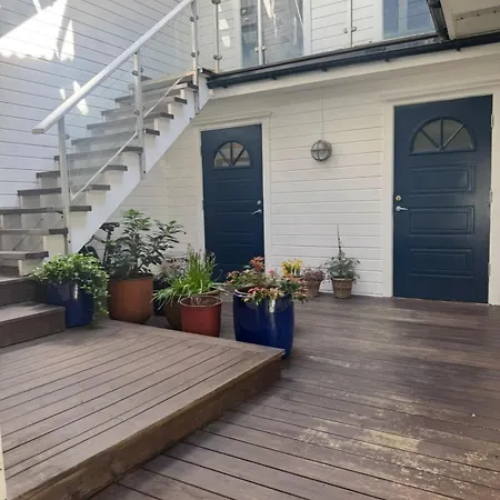 Modern In A Quiet Area Apartment *